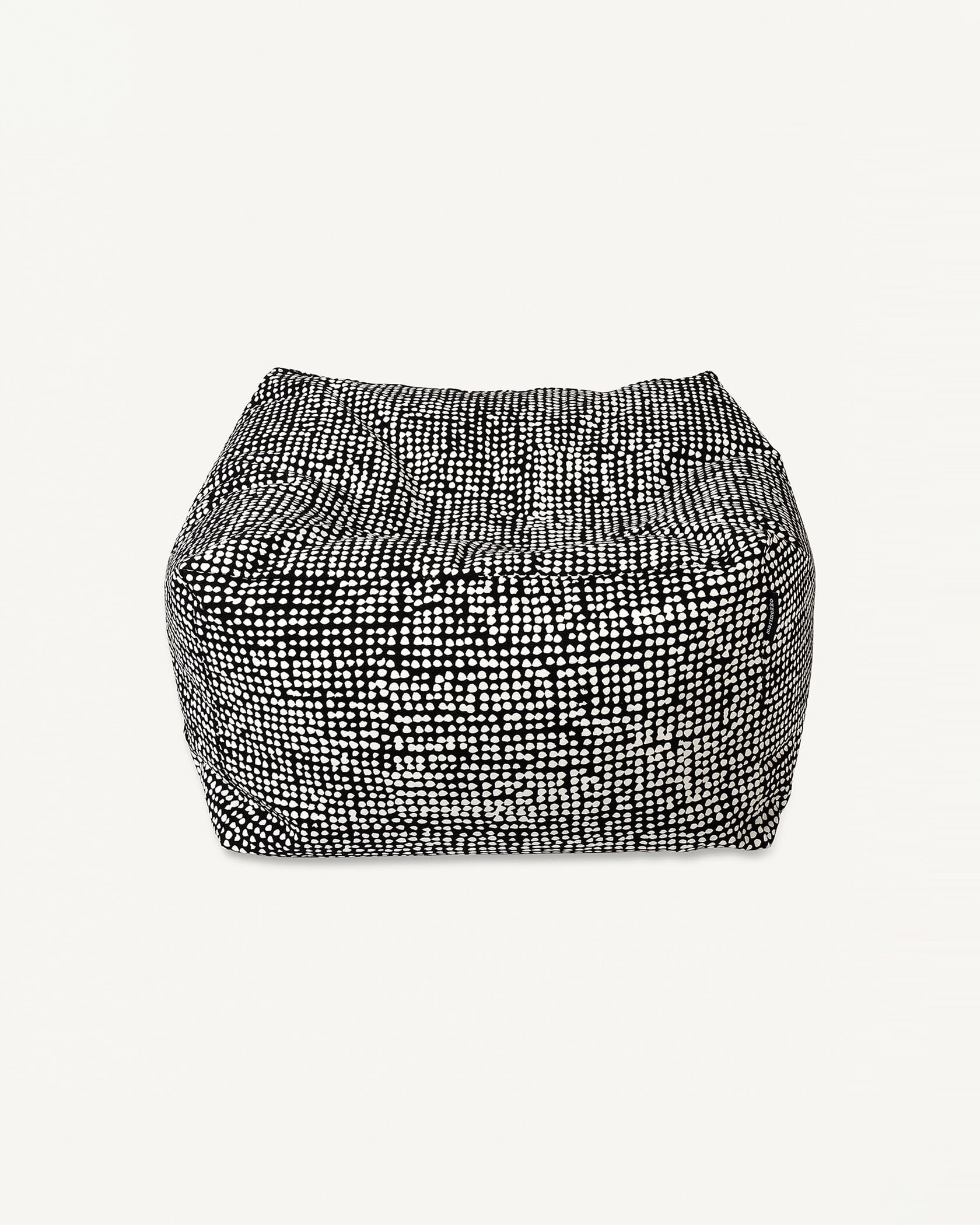 Marimekko クッション Orkanen Puffi マリメッコ Orkanen Puffi クッション | Marimekko (マリメッコ) 日本公式