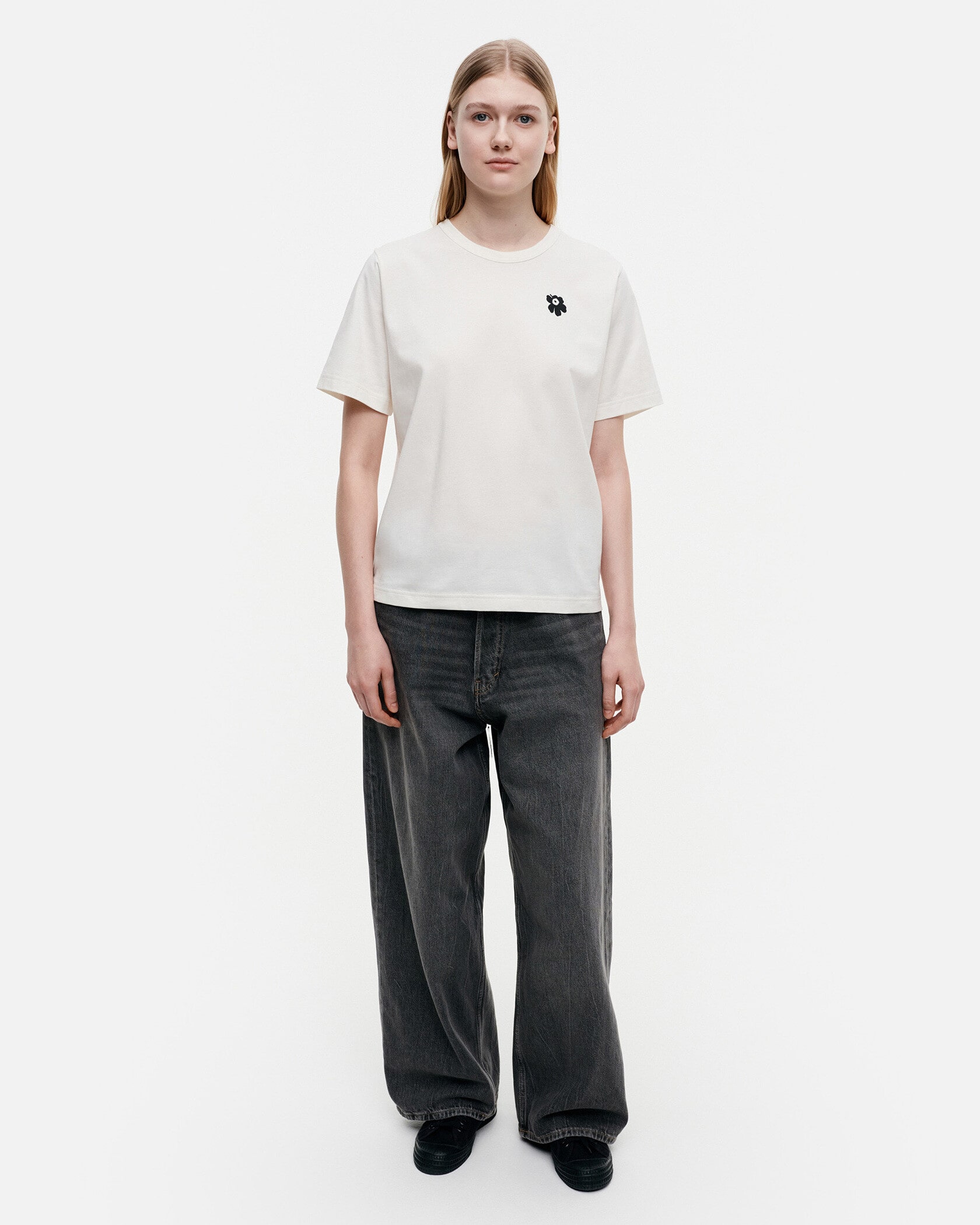 【2025AW】マリメッコ/ Erna Akvarelli Unikko Tシャツ Erna Unikko Placement Kioski t-shirt | Marimekko