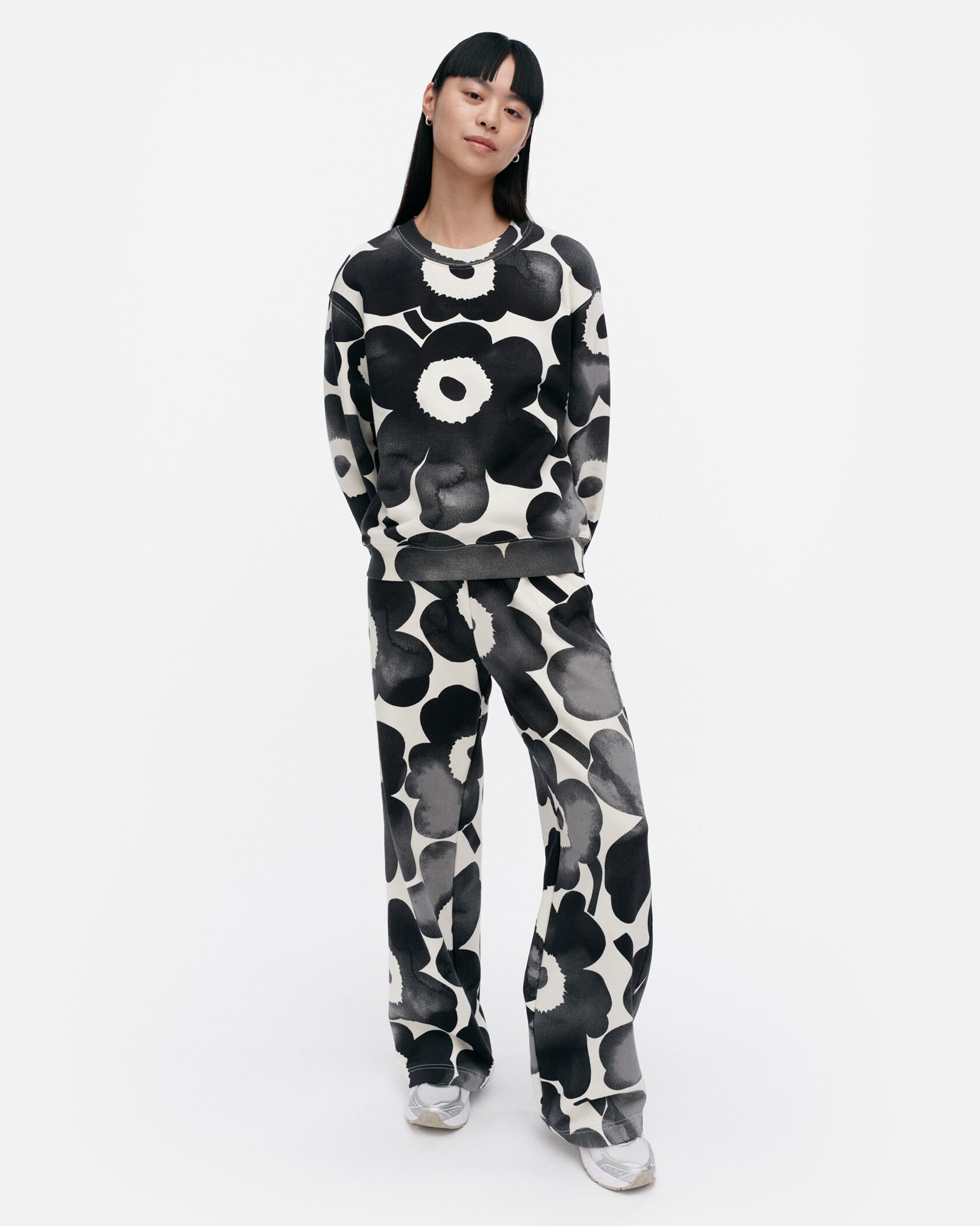 【2025】三越のお歳暮・冬ギフト Akvarelli Leiot Unikko Marimekko | Isola Maija | スウェット トップス
