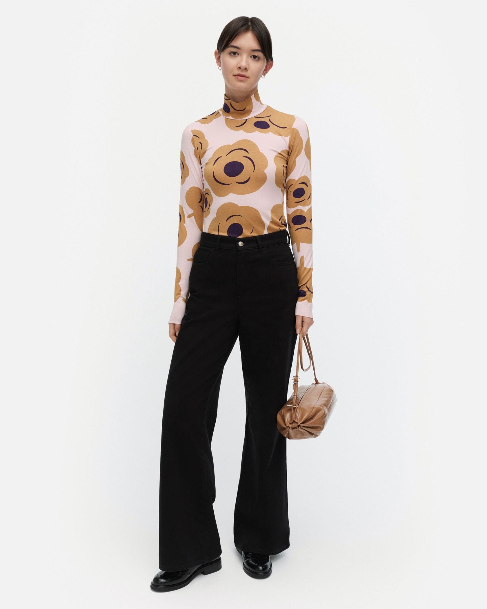 マリメッコ marimekko ムスタタンマ カットソー 新品未使用 一部店舗・オンラインストア限定】Armas Tumma カットソー | Maija