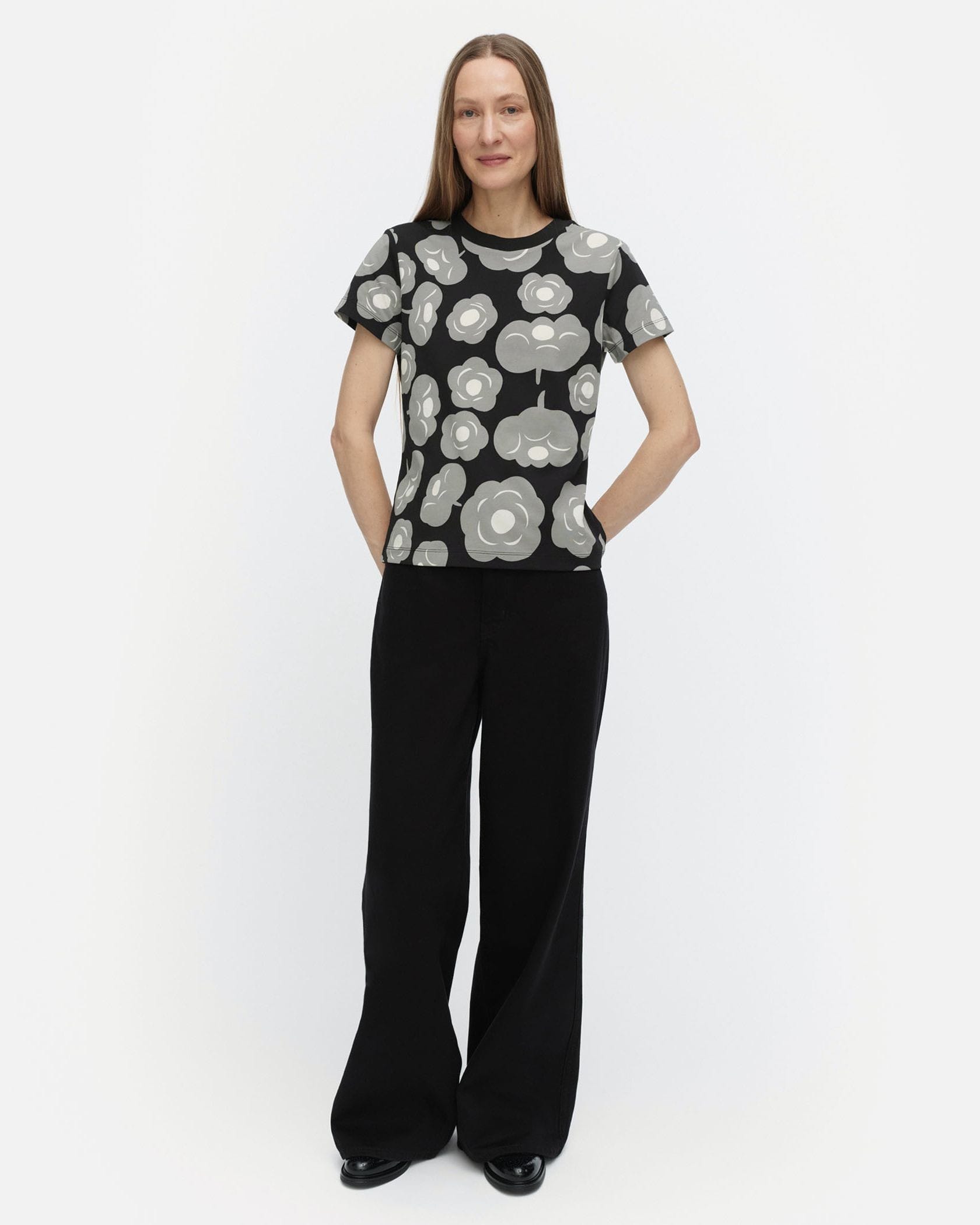 Heleys Tumma Tシャツ | Marimekko (マリメッコ) 日本公式オンラインストア