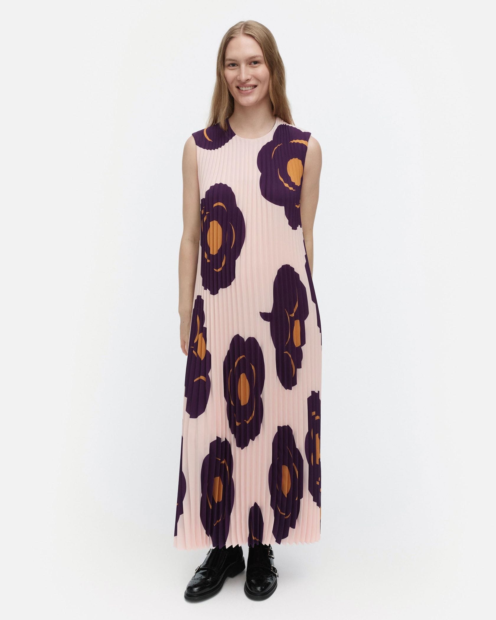 marimekkoマリメッコ 赤白のストライプ ノースリーブワンピース marimekkoマリメッコ 赤白のストライプ ノースリーブワンピース