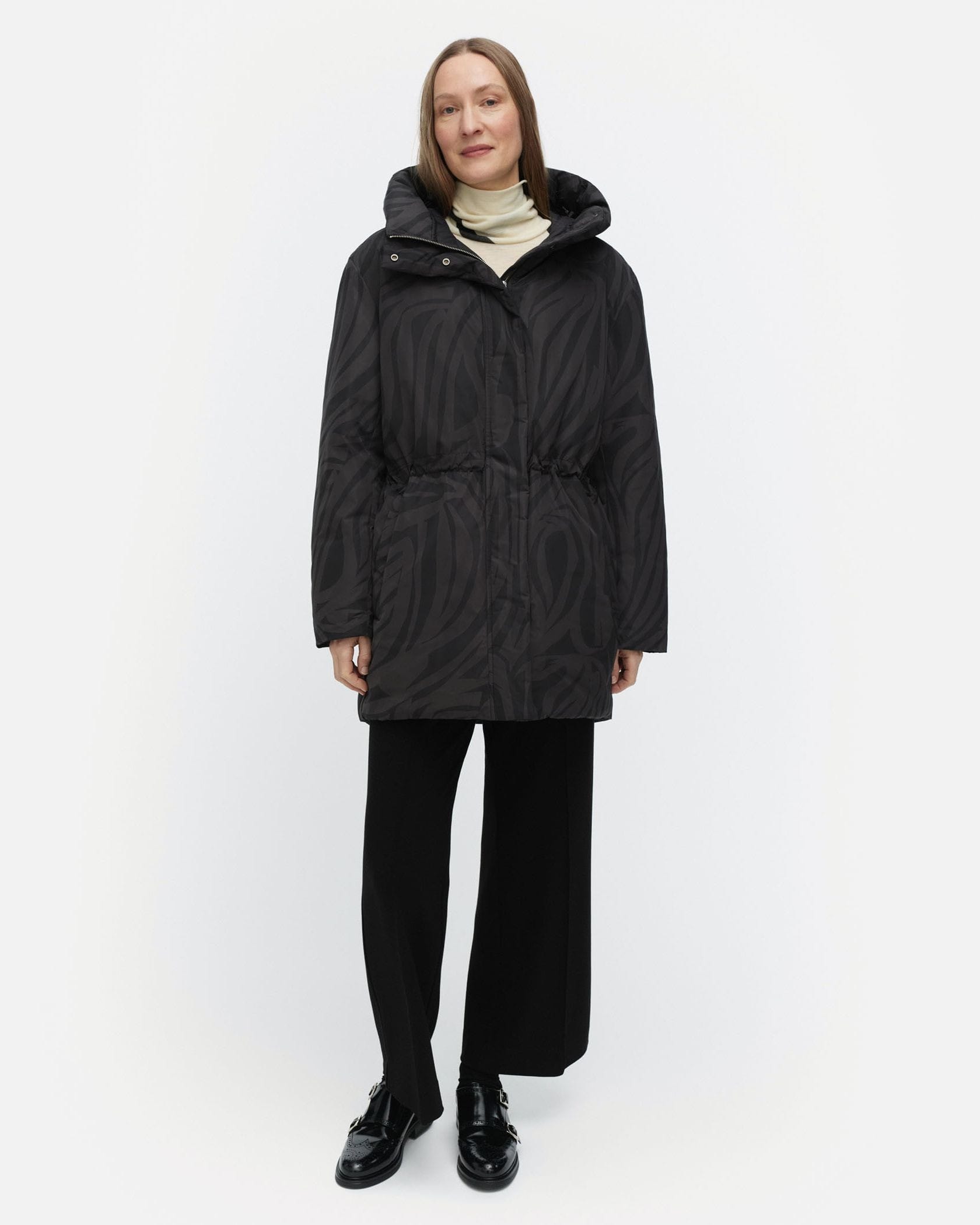 一部店舗・オンラインストア限定】Kaannos Jokuraita ダウンコート