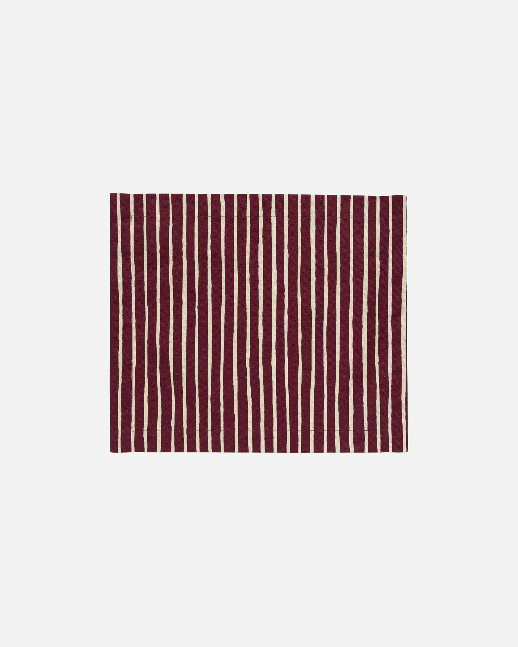 新品未使用 マリメッコ ウニッコプレイスマット 35×40cm 2枚セット 新品未使用 マリメッコ ウニッコプレイスマット 35×40cm 2枚セット