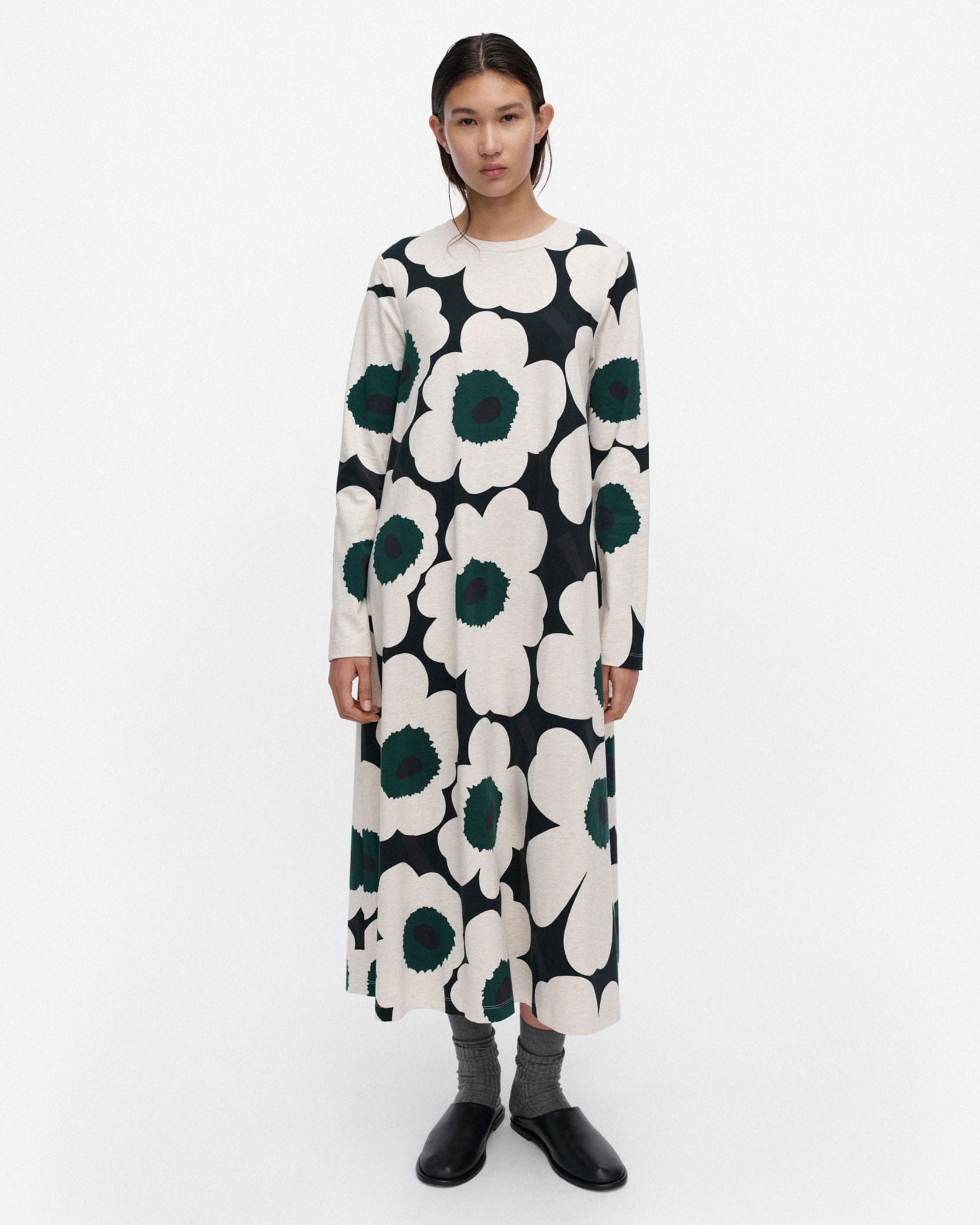 Hujanhajan Unikko ワンピース | Maija Isola | Marimekko (マリメッコ