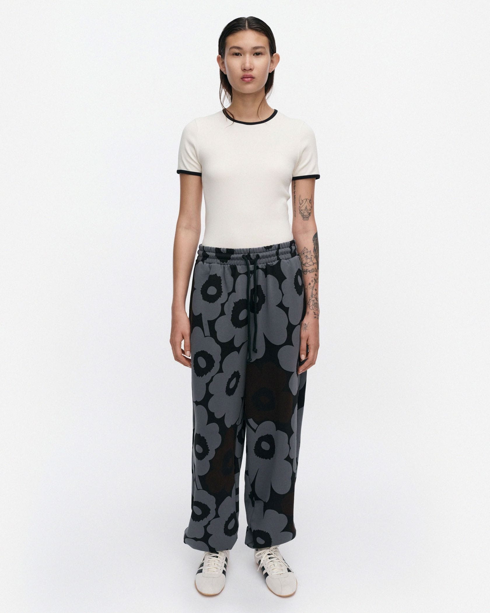 Joggerit Pieni Unikko スウェットパンツ | Maija Isola | Marimekko
