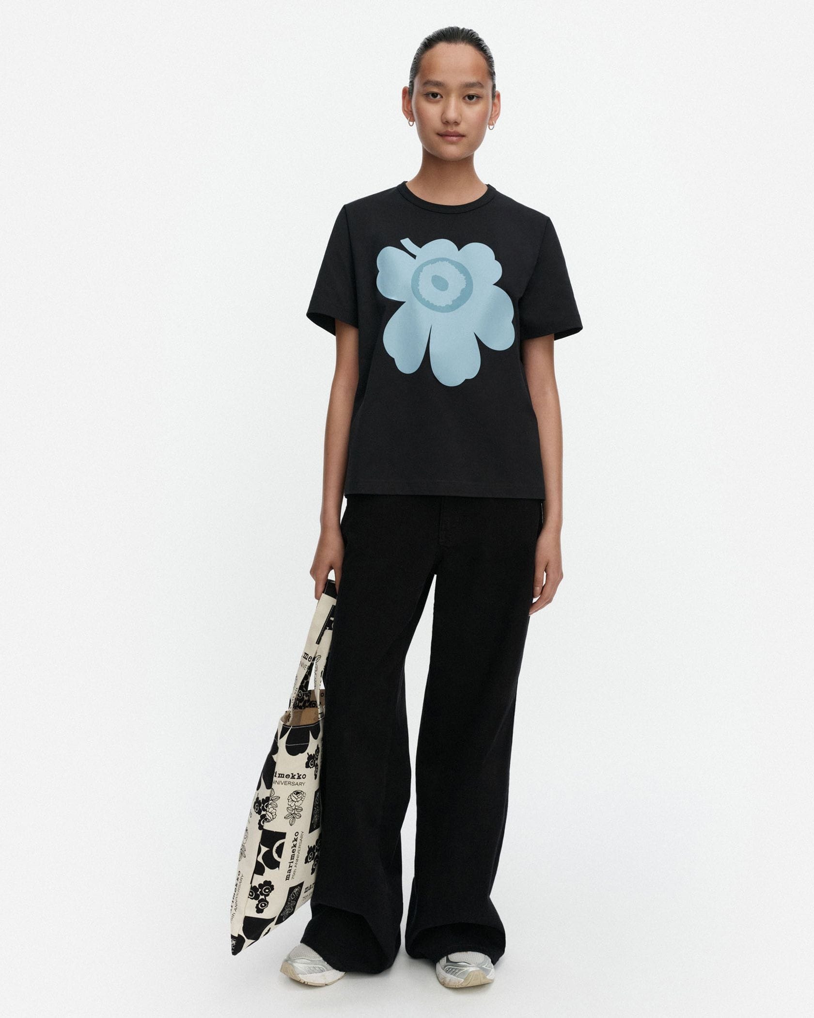 アジア限定】Erna Unikko Placement Tシャツ | Maija Isola