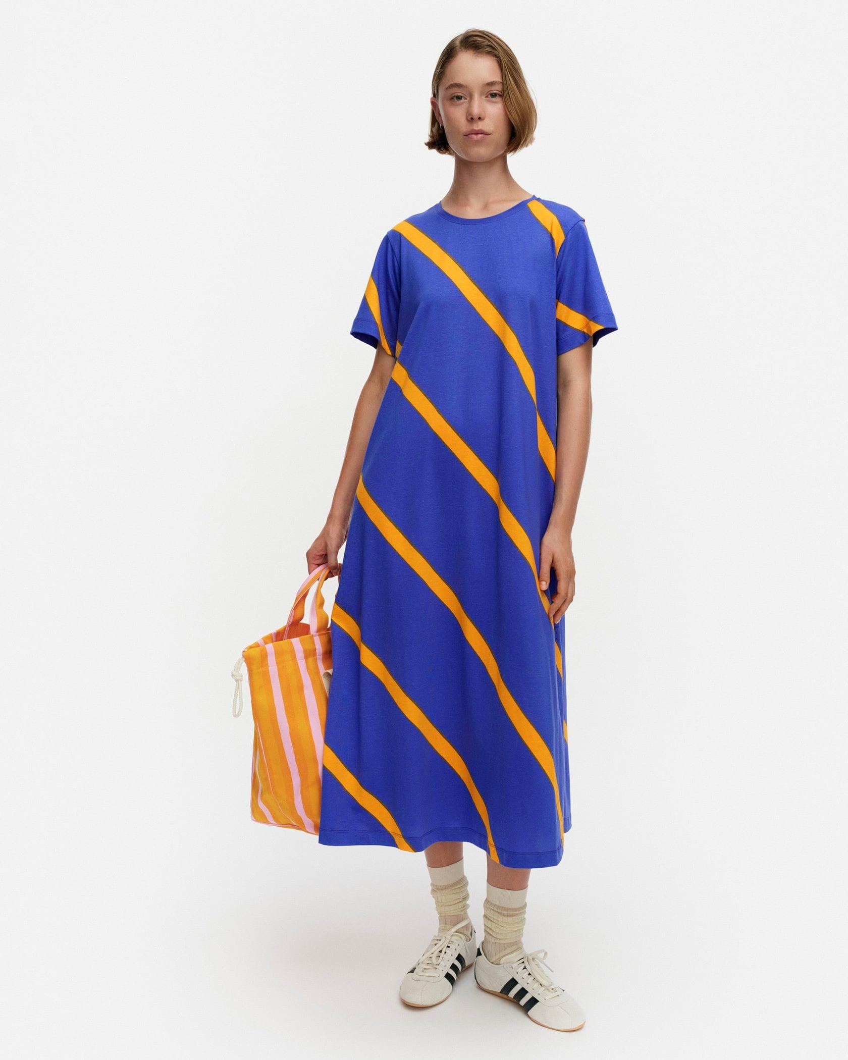 Pisteinen Basso ワンピース | Maija Isola | Marimekko (マリメッコ
