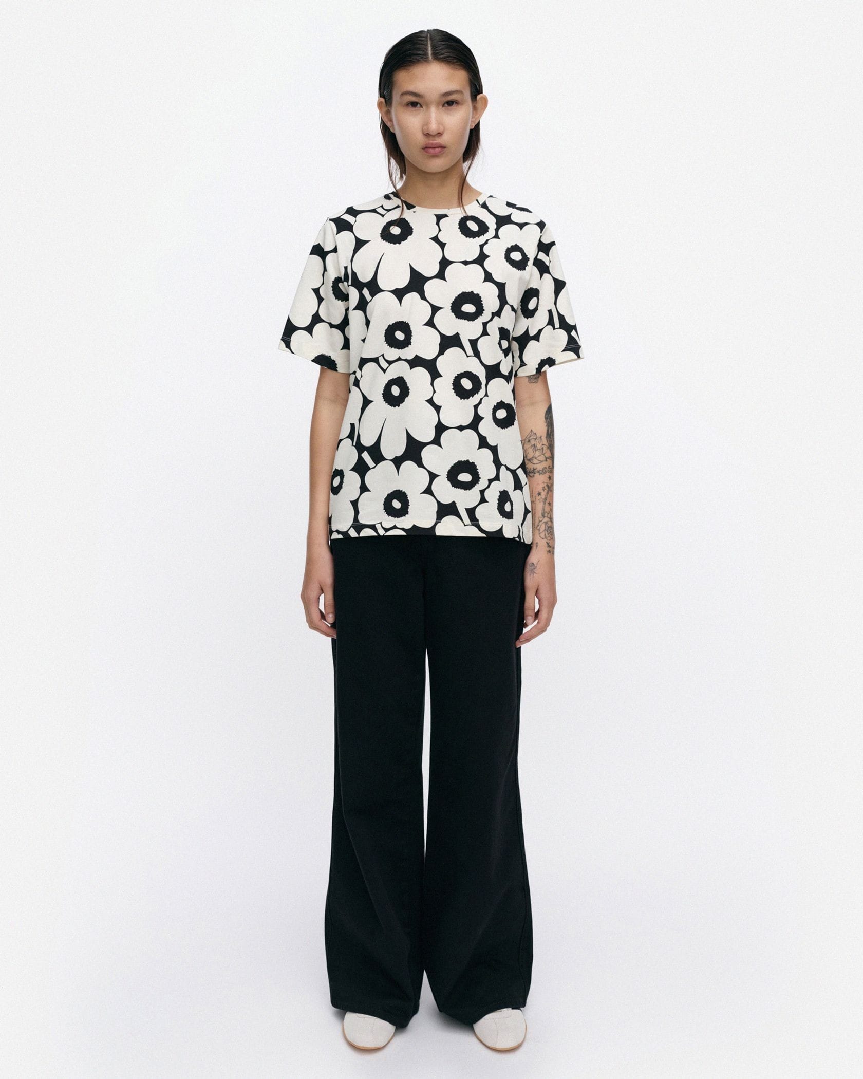 Tunnit Unikko Tシャツ | Maija Isola | Marimekko (マリメッコ) 日本